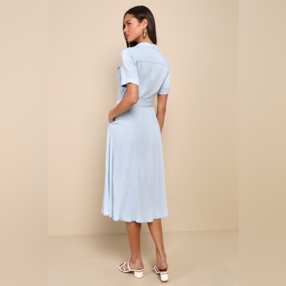 LULU’S Pleasant Cutie Blue Chambray Collared Midi Dress With Pockets - Picture 4 of 6
